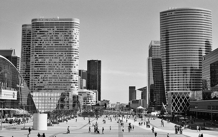 La Défense – nowoczesny obszar okręgu paryskiego