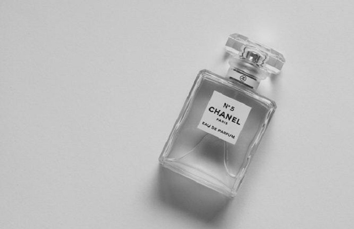 Perfumy Chanel No. 5 – poznaj ich historię