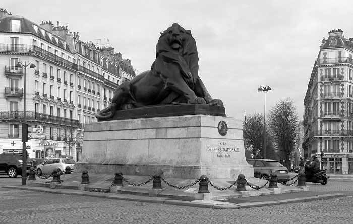 Lion de Belfort i inne lwy w Paryżu