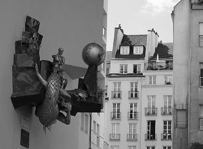 Quartier de l’Horloge i Le Défenseur du temps