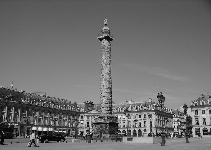 Place Vendôme – znany plac w Paryżu