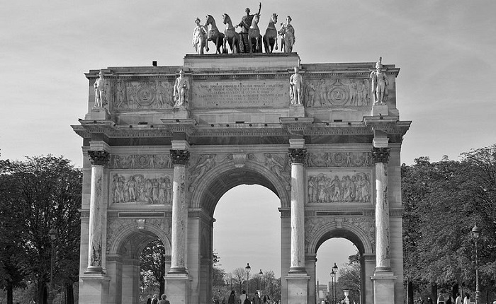 Arc du Carrousel w Paryżu