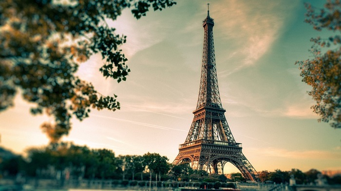Wieża Eiffla w Paryżu – wszystko co musisz o niej wiedzieć